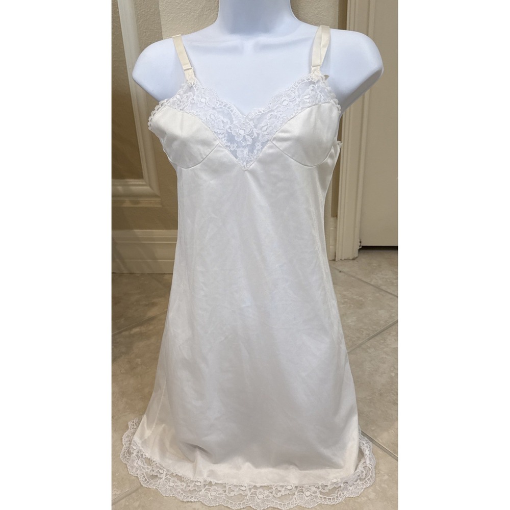 VTG JC Penney Sz 32 White Lace Trim Satin Nightgown Slip Dress Short 100% Antron - Picture 1 of 9